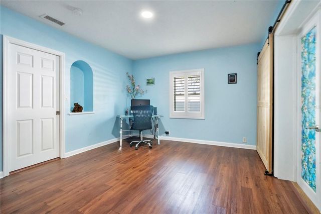 145 27TH AVENUE N, St Petersburg, FL 33704