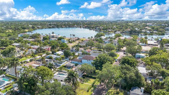 145 27TH AVENUE N, St Petersburg, FL 33704