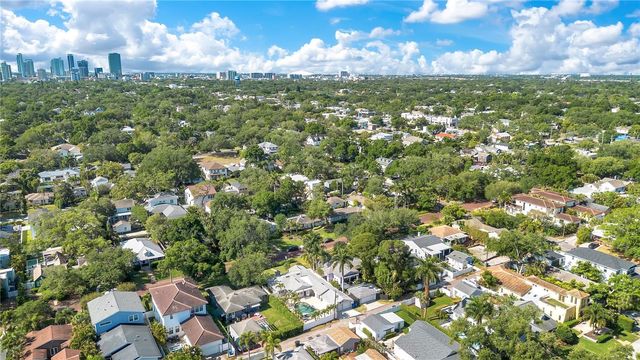 145 27TH AVENUE N, St Petersburg, FL 33704