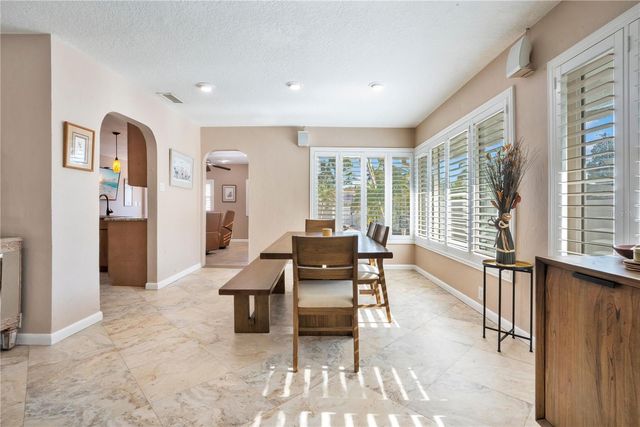 145 27TH AVENUE N, St Petersburg, FL 33704