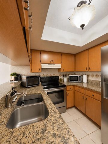 10344 COUNCILS WAY, Tampa, FL 33617