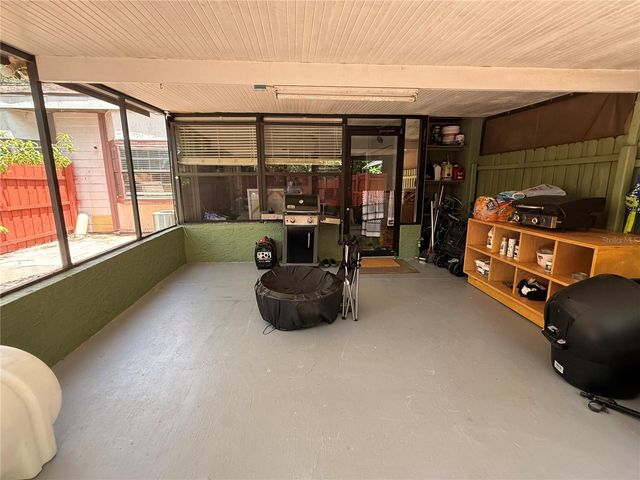 10344 COUNCILS WAY, Tampa, FL 33617