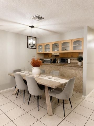 10344 COUNCILS WAY, Tampa, FL 33617