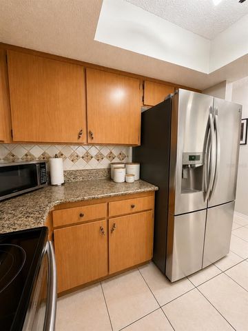 10344 COUNCILS WAY, Tampa, FL 33617
