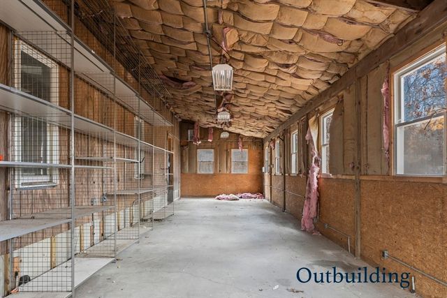 32 Laurel Ln, Raynham, MA 02767