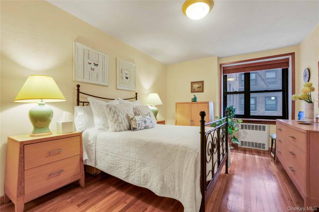 140-08 28th Road 1C, Flushing, NY 11354