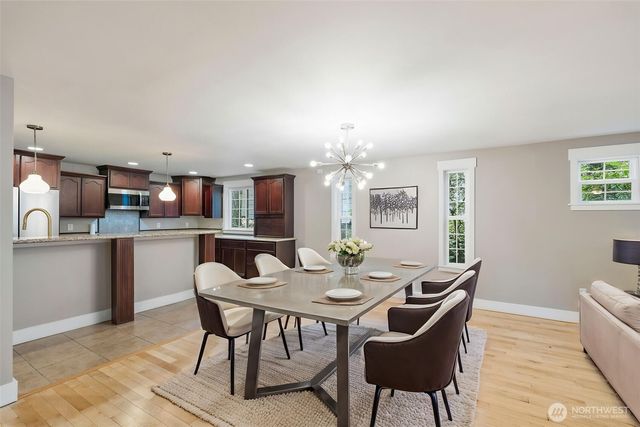 5633 Lake Saint Clair Drive SE, Olympia, WA 98513