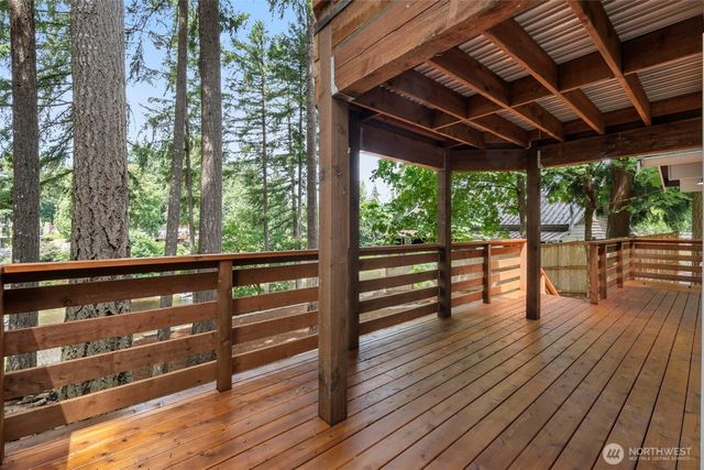 5633 Lake Saint Clair Drive SE, Olympia, WA 98513