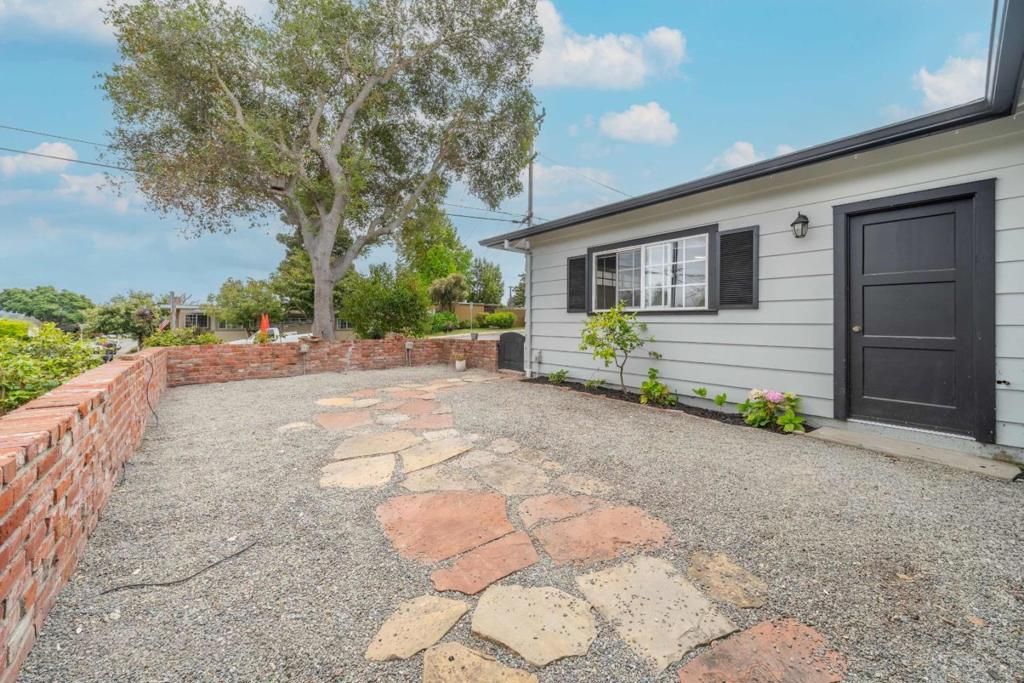 Image 6 of property listing at 207 Rogers Avenue, Watsonville, CA 95076
