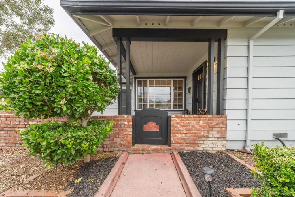 Image 8 of property listing at 207 Rogers Avenue, Watsonville, CA 95076
