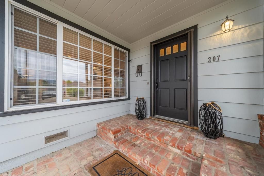 Image 9 of property listing at 207 Rogers Avenue, Watsonville, CA 95076