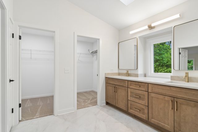 4124 N Harvard Avenue, Arlington Heights, IL 60004