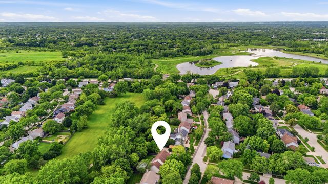 4124 N Harvard Avenue, Arlington Heights, IL 60004