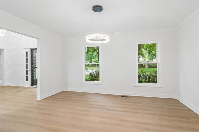 4124 N Harvard Avenue, Arlington Heights, IL 60004