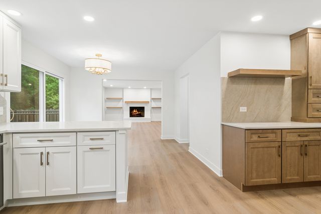 4124 N Harvard Avenue, Arlington Heights, IL 60004