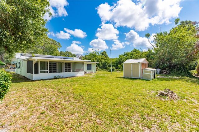3245 2nd Place, Vero Beach, FL 32968