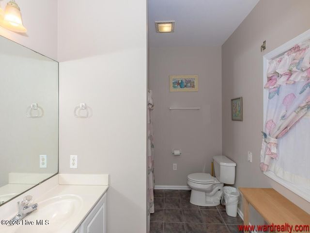 201 S Anderson Boulevard, Topsail Beach, NC 28445