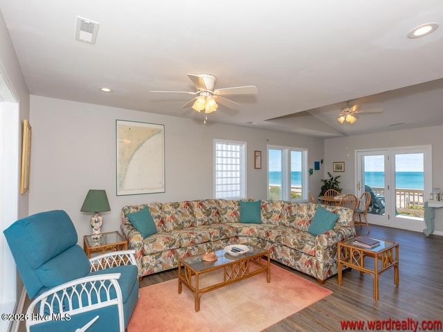 201 S Anderson Boulevard, Topsail Beach, NC 28445