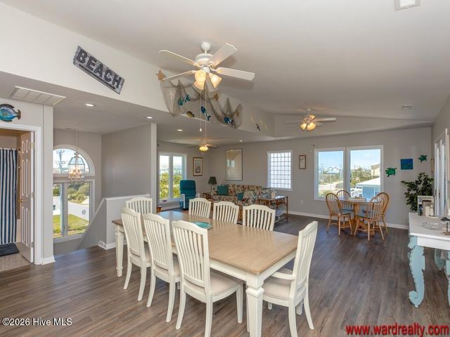 201 S Anderson Boulevard, Topsail Beach, NC 28445