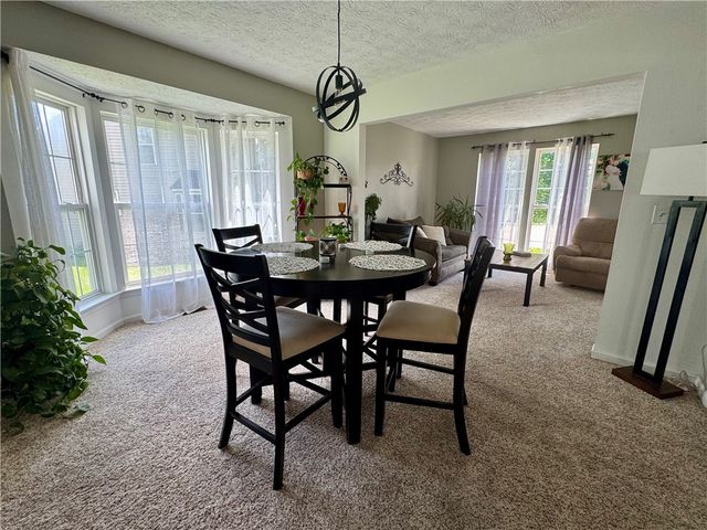 51 Noelle Court, Franklin, OH 45005