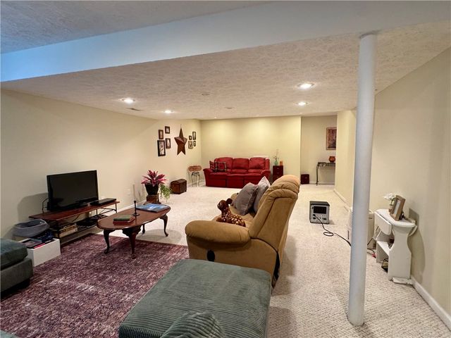 51 Noelle Court, Franklin, OH 45005