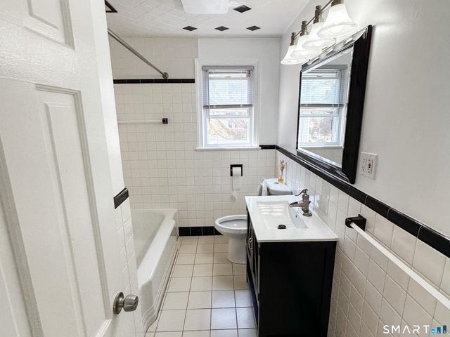 439 Henry Ave Extension, Stratford, CT 06614