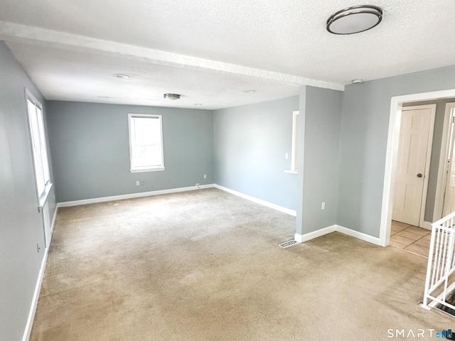 439 Henry Ave Extension, Stratford, CT 06614