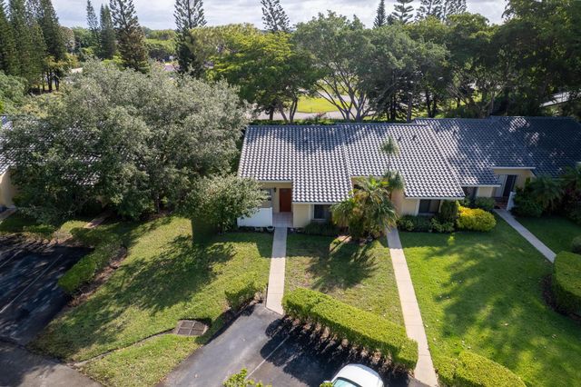 6779 Bridlewood Court, Boca Raton, FL 33433