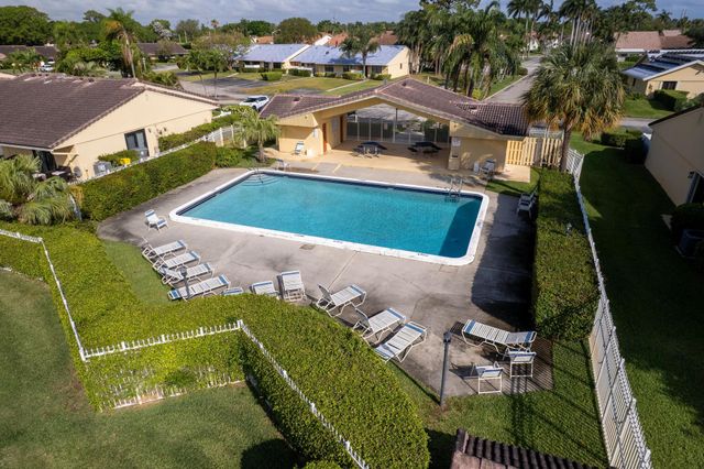 6779 Bridlewood Court, Boca Raton, FL 33433