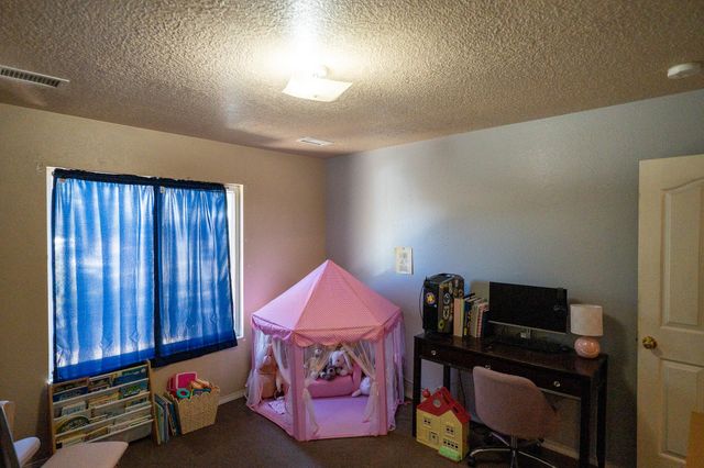 10623 Covert Lane SW, Albuquerque, NM 87121