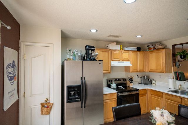 10623 Covert Lane SW, Albuquerque, NM 87121