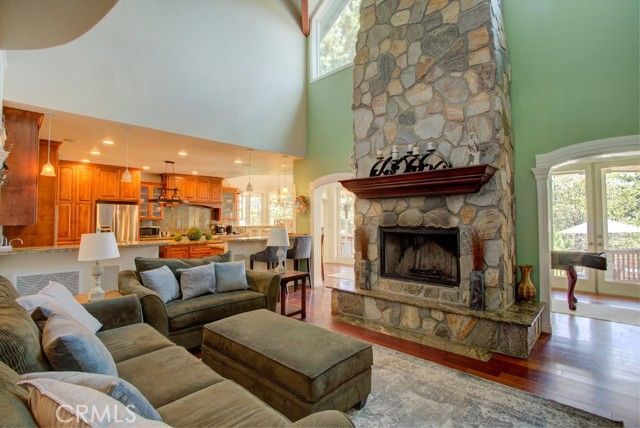 32557 Pine Cone Ct A&B, Running Springs, CA 92382