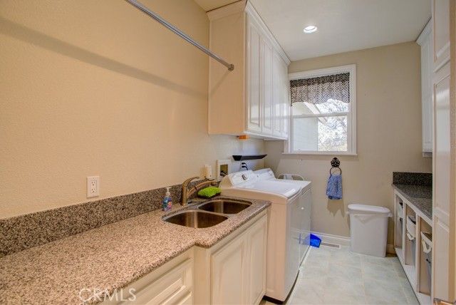 32557 Pine Cone Ct A&B, Running Springs, CA 92382