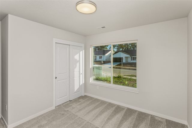 4310 Grover Woods Lane, Des Moines, IA 50317