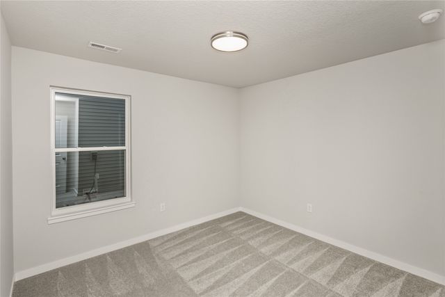 4310 Grover Woods Lane, Des Moines, IA 50317