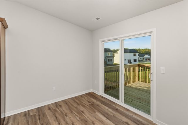 4310 Grover Woods Lane, Des Moines, IA 50317