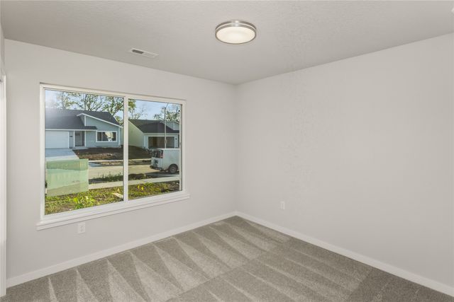 4310 Grover Woods Lane, Des Moines, IA 50317