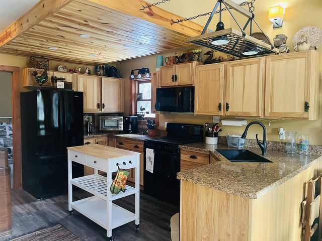 N4750 Whitetail Lane, Elroy, WI 53929