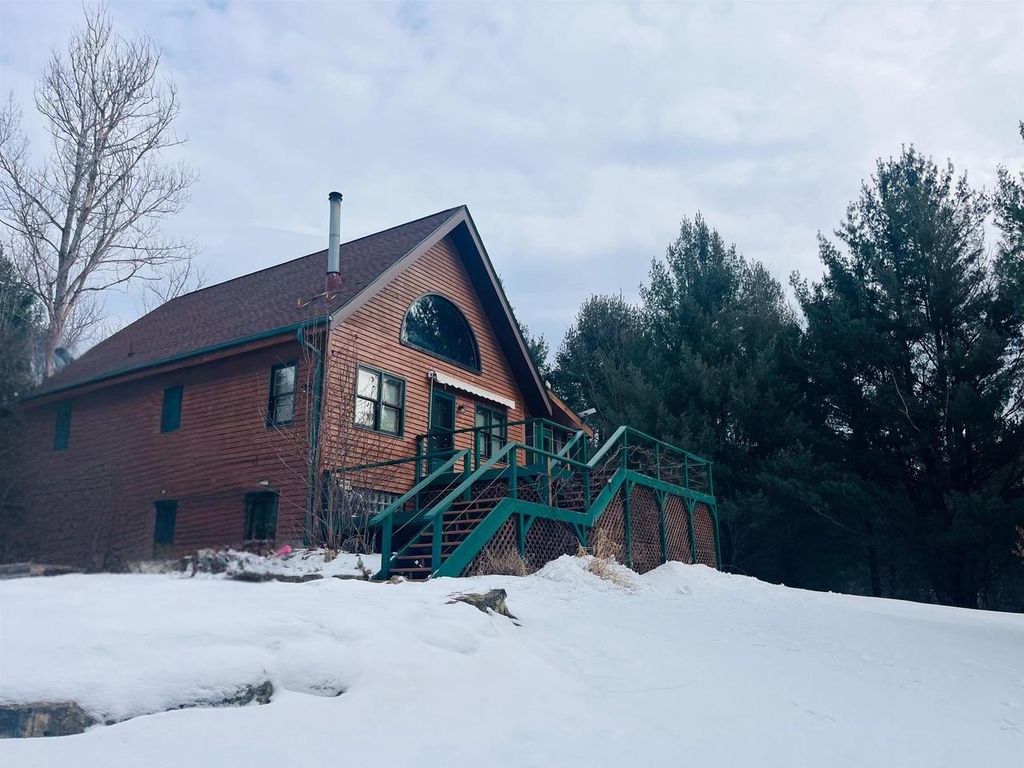 N4750 Whitetail Lane, Elroy, WI 53929