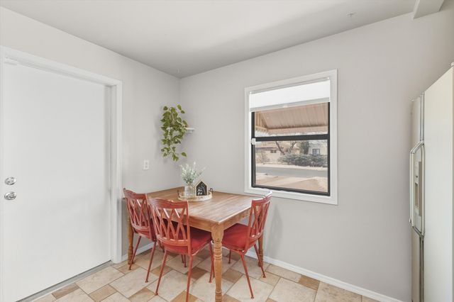 740 Alvarado Drive SE, Albuquerque, NM 87108