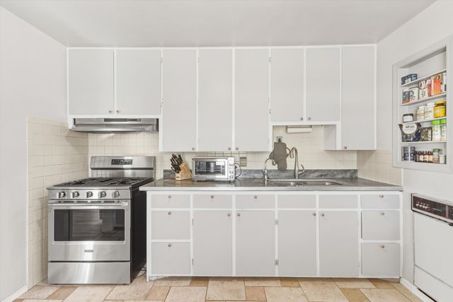 740 Alvarado Drive SE, Albuquerque, NM 87108