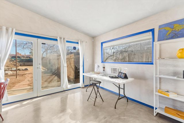 740 Alvarado Drive SE, Albuquerque, NM 87108