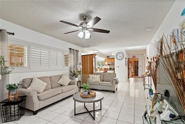 94-815 Kaaka Street, Waipahu, HI 96797