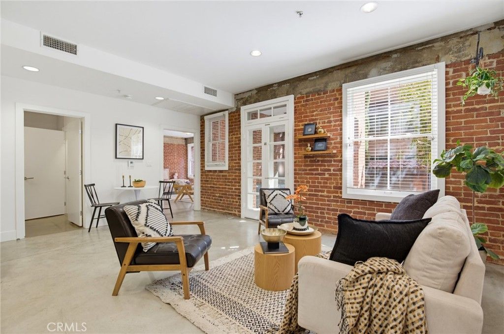 139 S Los Robles Avenue 102, Pasadena, CA 91101 — photo 3