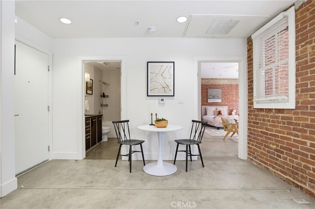 139 S Los Robles Avenue 102, Pasadena, CA 91101 — photo 4