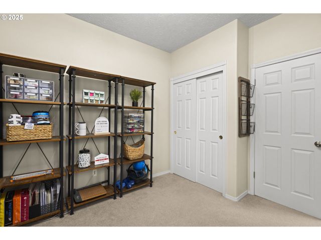 1249 Se WILLIAMS Ave, Gresham, OR 97080