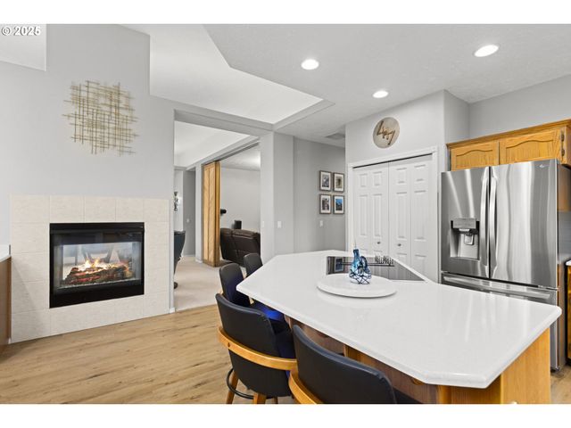 1249 Se WILLIAMS Ave, Gresham, OR 97080