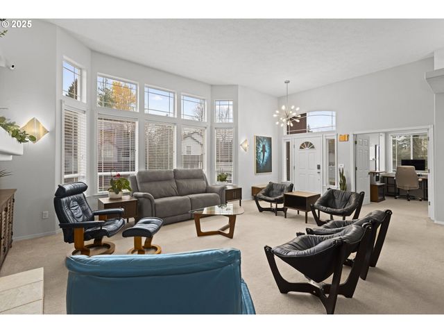 1249 Se WILLIAMS Ave, Gresham, OR 97080