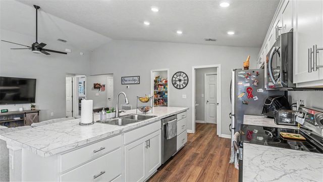 2025 HARVEST LANDING CIRCLE, Lakeland, FL 33810