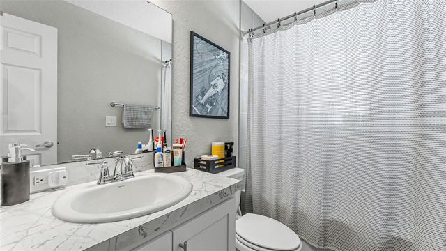 2025 HARVEST LANDING CIRCLE, Lakeland, FL 33810